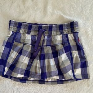 Women’s size 6 Lululemon shorts